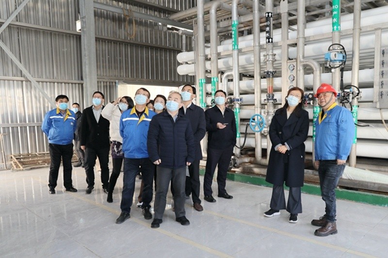 2022年12月15日，時任浙江省發展改革委黨組成員、副主任吳紅梅蒞臨景興紙業調研企業用能、節能工作