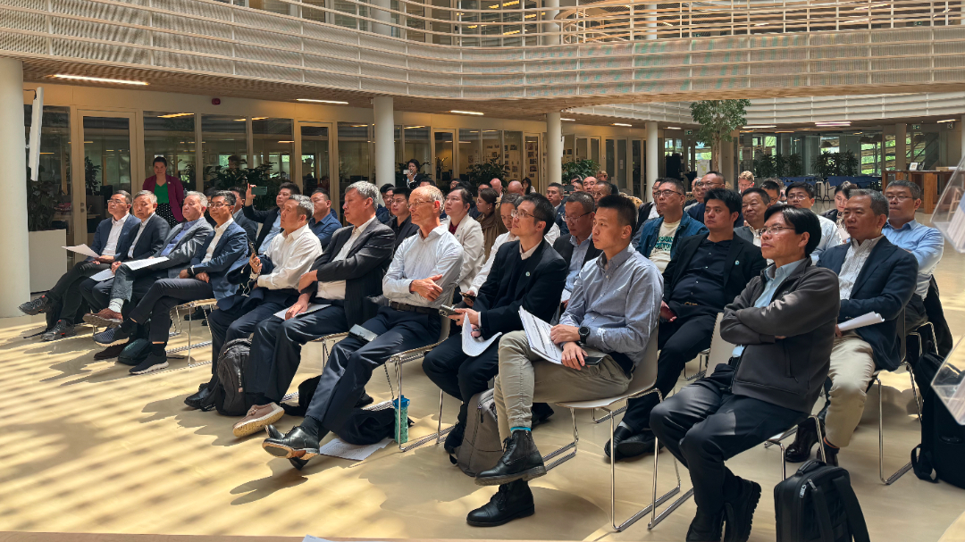 綠日環(huán)境董事長和總經(jīng)理赴荷蘭開展科技學(xué)術(shù)交流活動4